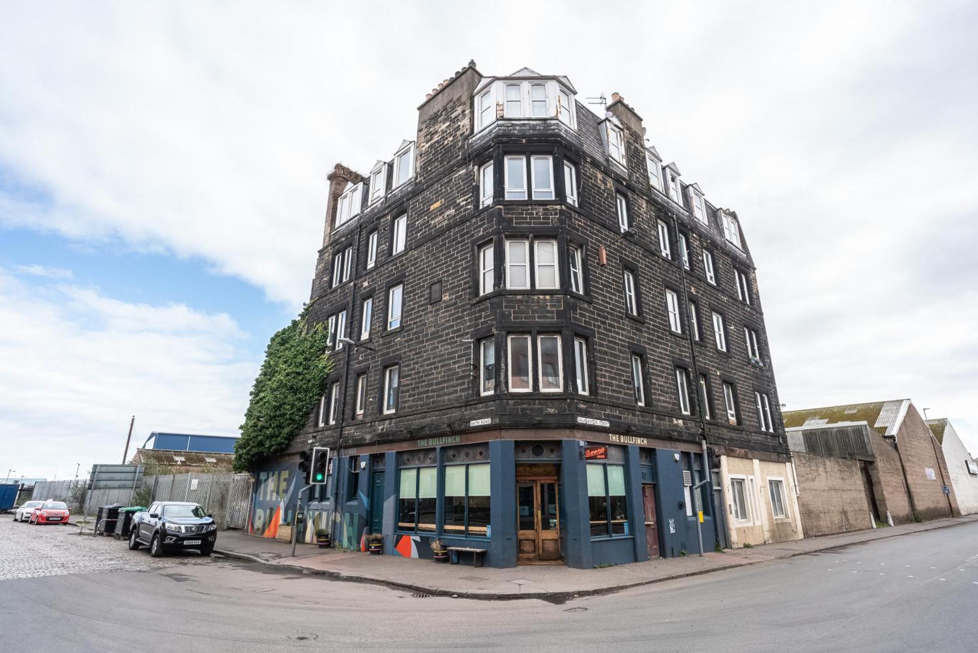 Pass The Keys Trendy Historic Flat Sleeps 4 To 6 Near Leith Shore Apartment เอดินบะระ ภายนอก รูปภาพ